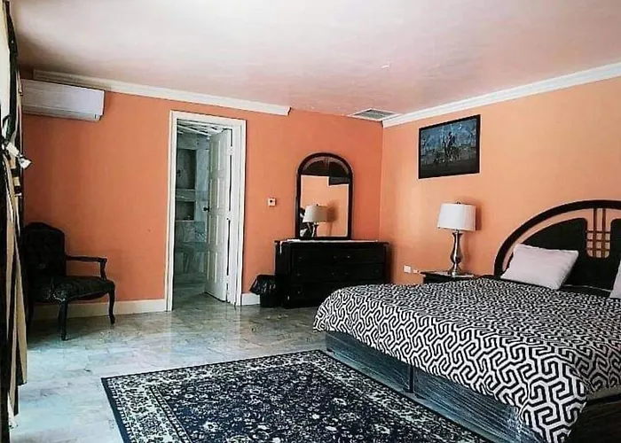 Pensión Casa Isabella 3*